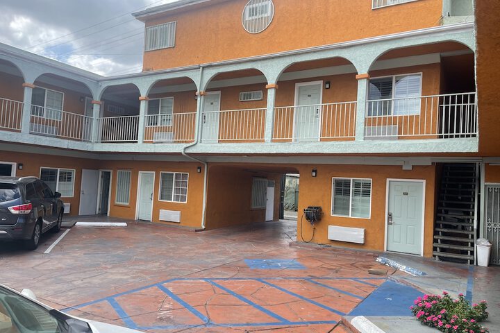 Economy Inn
