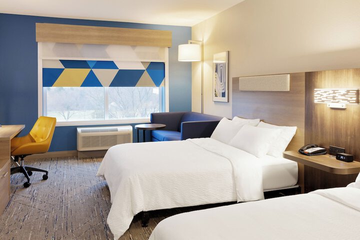 Holiday Inn Express & Suites Oak Ridge by IHG