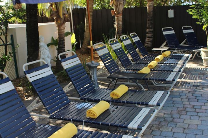 The Cabanas Guesthouse & Spa - Caters to Gay Men