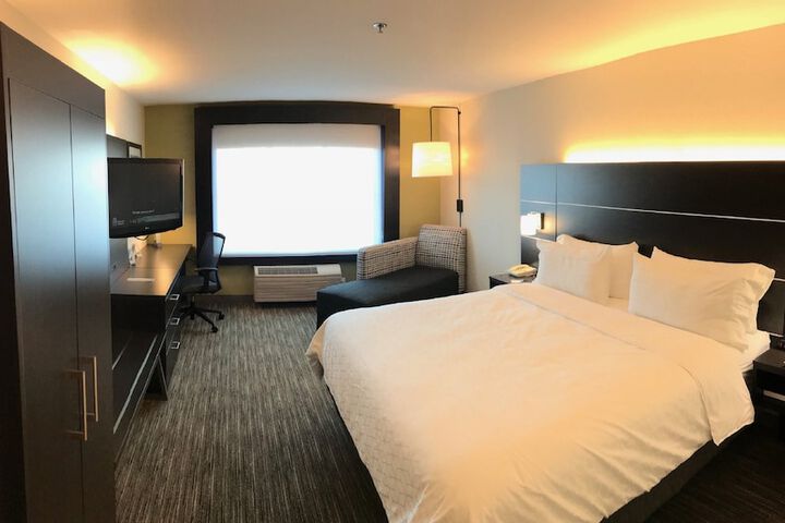 Holiday Inn Express Hotel & Suites Tracy by IHG