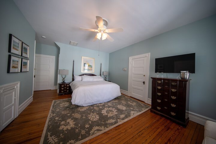 Room 38 of 40