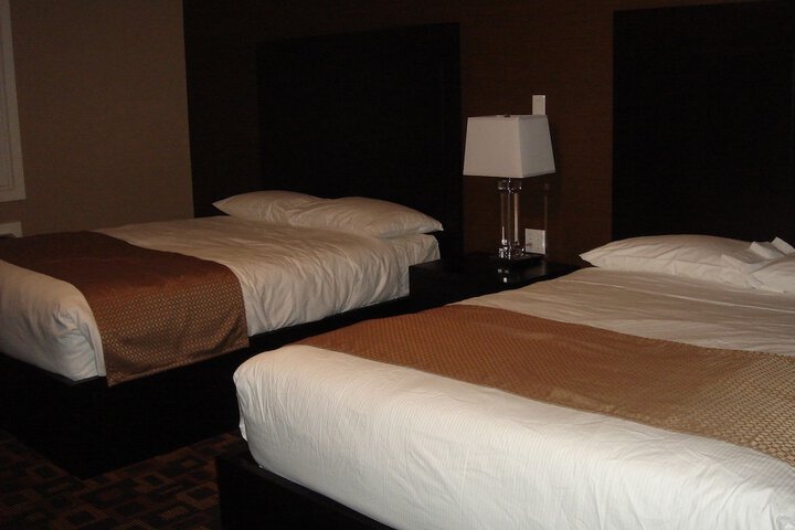 Room 16 of 38