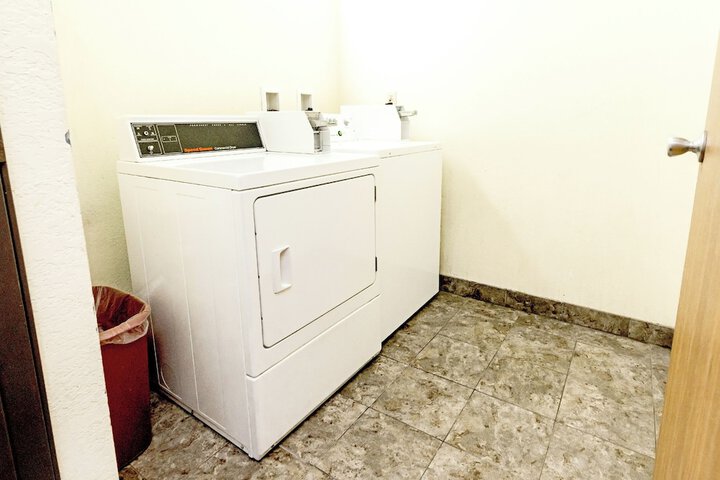 Quality Inn & Suites Marinette