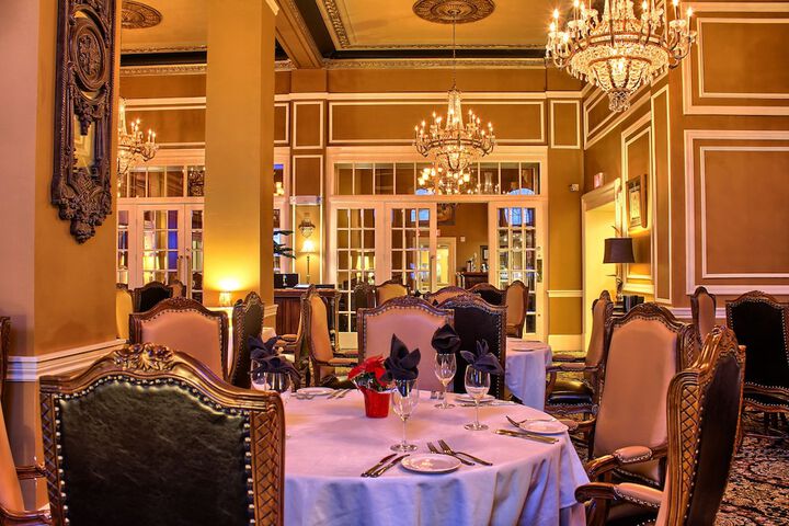 Grant Hall Hotel