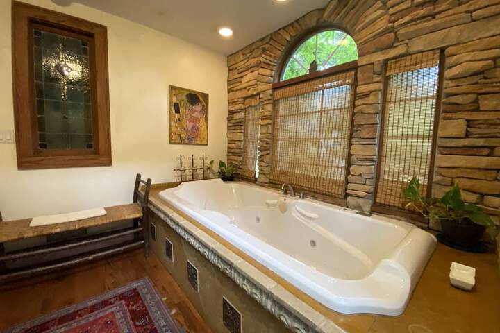 Hot Tub 30 of 32