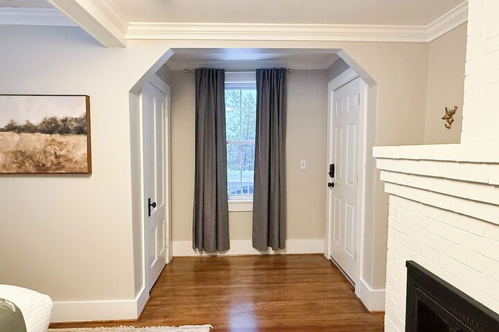 The Aurora Inn & Cottages