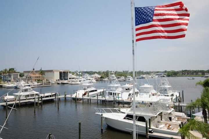 Pirates Cove Resort & Marina