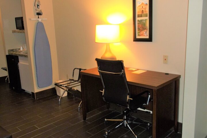 Room 21 of 54