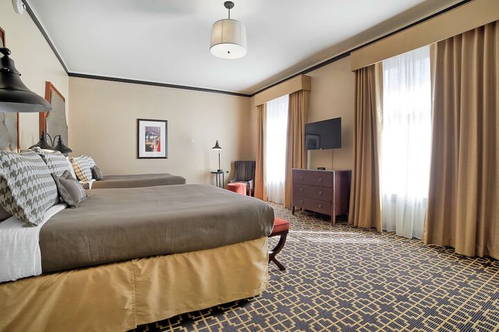 Room 16 of 62