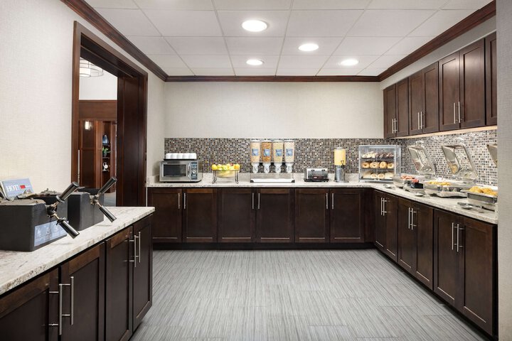 Homewood Suites by Hilton Manchester / Airport