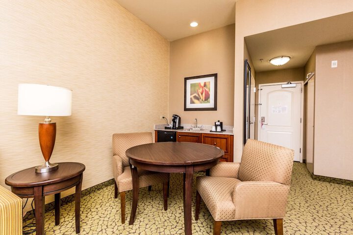 Room 36 of 85