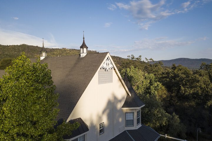 Hounds Tooth Inn