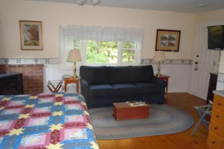 Fitch Hill Inn