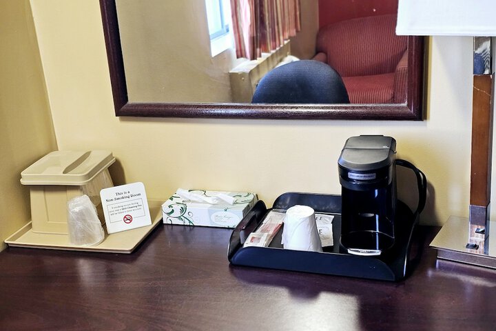 Breakfast/Coffee Service 15 of 16