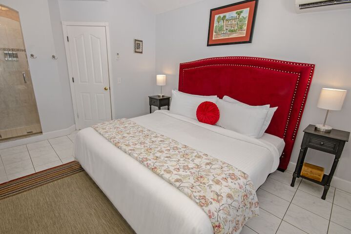 Room 16 of 37