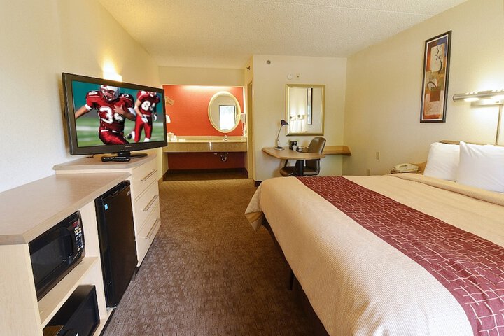 Room 12 of 18