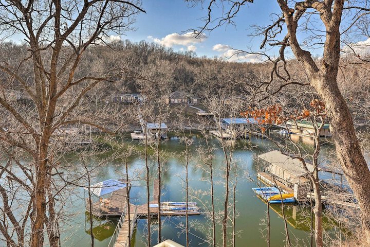 Pet-friendly Grand Lake House w / Dock & Kayaks!