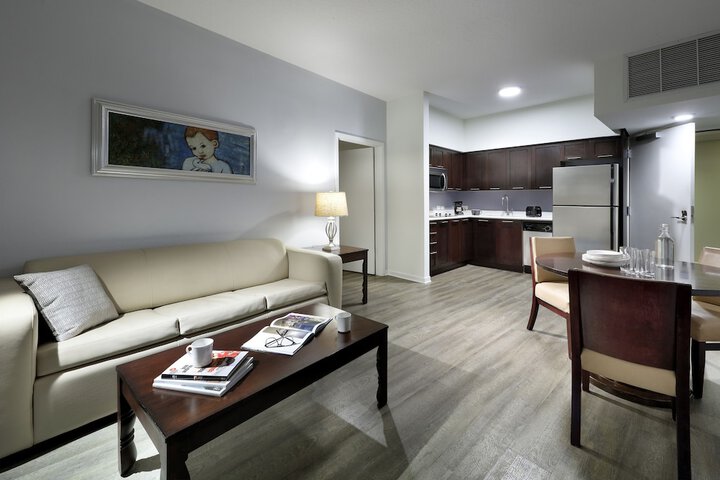Room 115 of 184