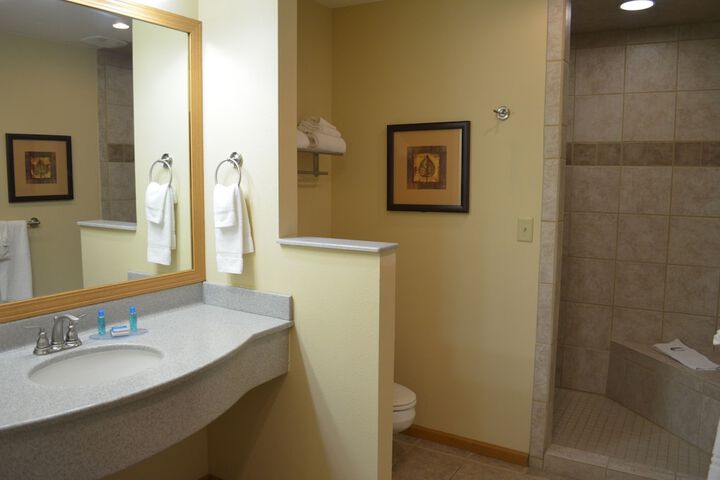 Crossroads Hotel and Event Center