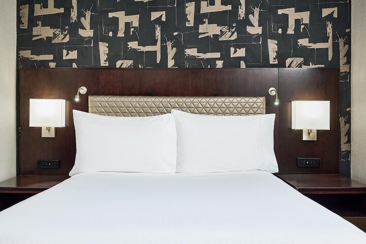 Hotel Alex Johnson Rapid City Curio Collection by Hilton