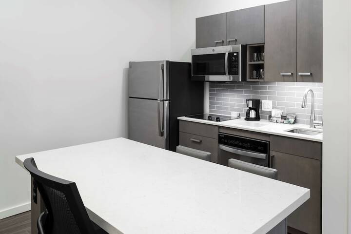 Hyatt House Tempe / Phoenix/University