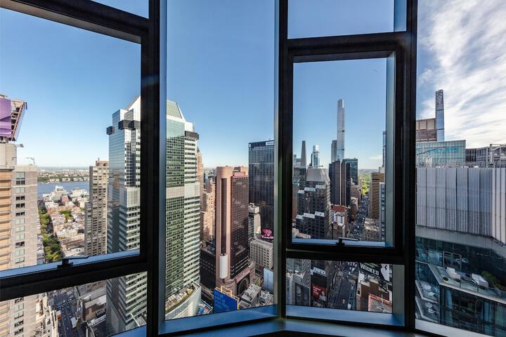 Tempo by Hilton New York Times Square
