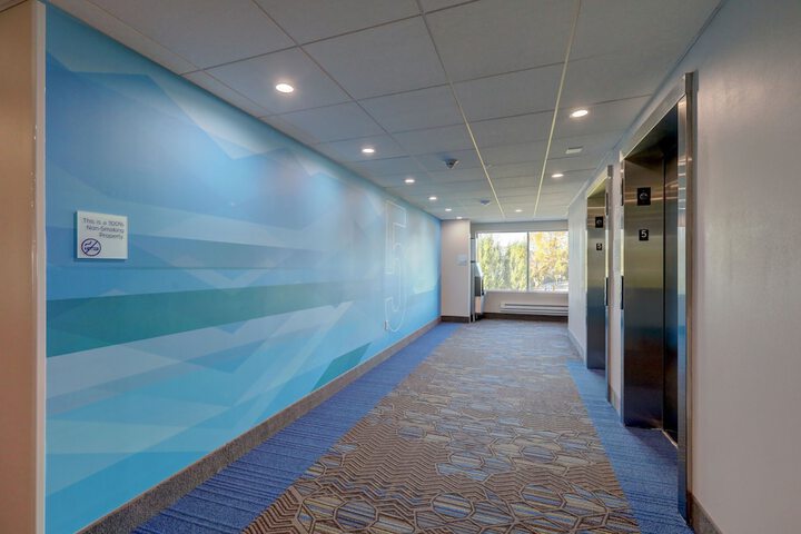 Ballroom/Hall 51 of 56