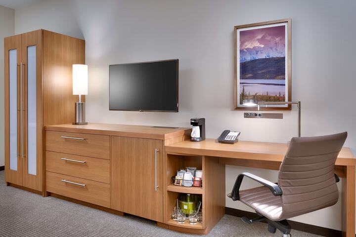 Room 13 of 35