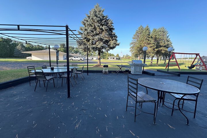 Skyview Motel