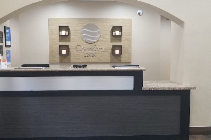Comfort Inn & Suites Fultondale Gardendale I-65
