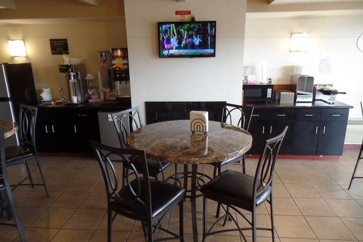 Super 8 by Wyndham Beaver Falls