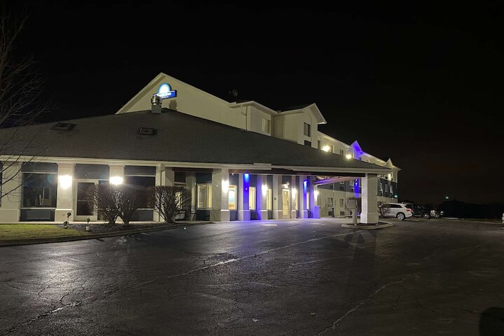 Hotel 2 of 25