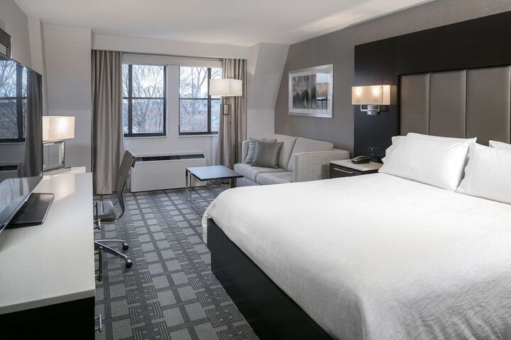 Room 21 of 48