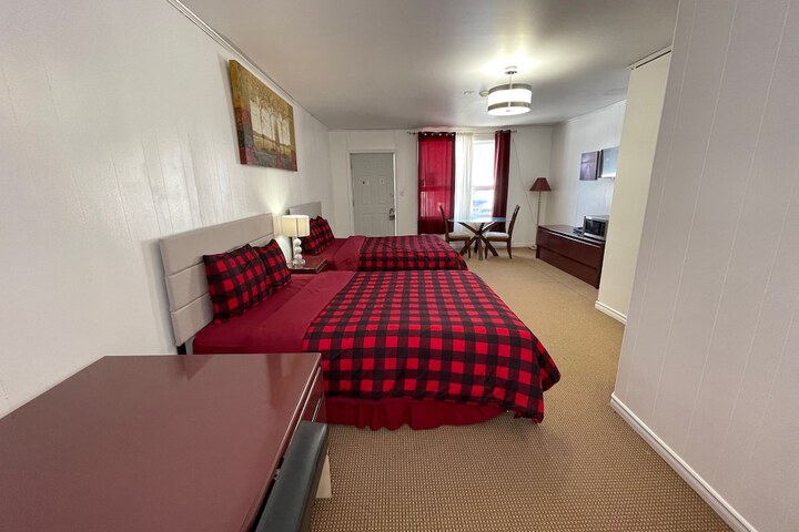 Room 28 of 30