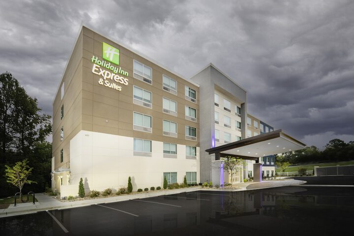 Holiday Inn Express & Suites Rock Hill by IHG
