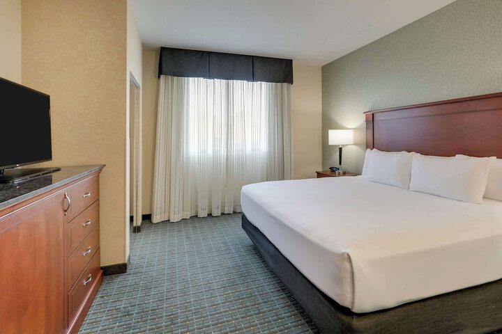 Room 44 of 74