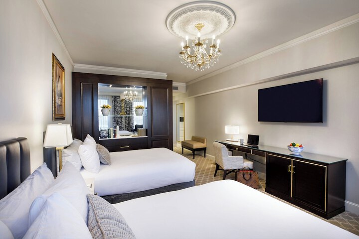 Hotel Carmichael Autograph Collection