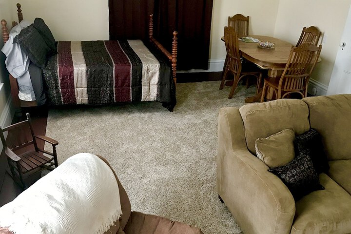 Room 71 of 83