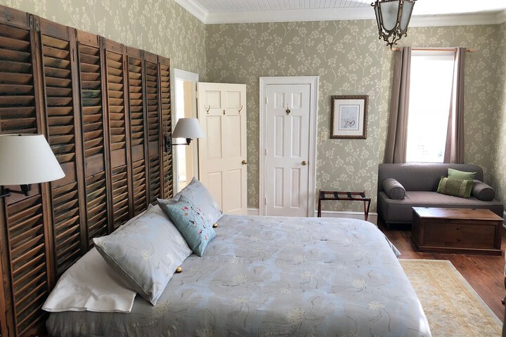 The Elizabethtown Inn