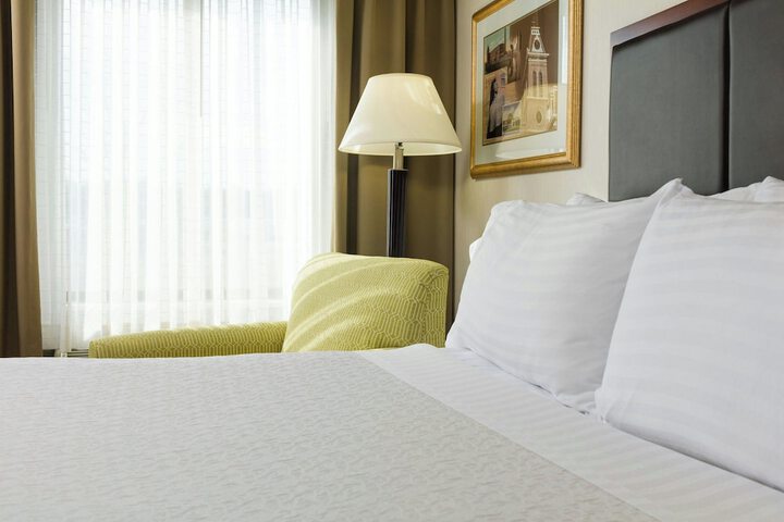 Holiday Inn Manchester Airport by IHG