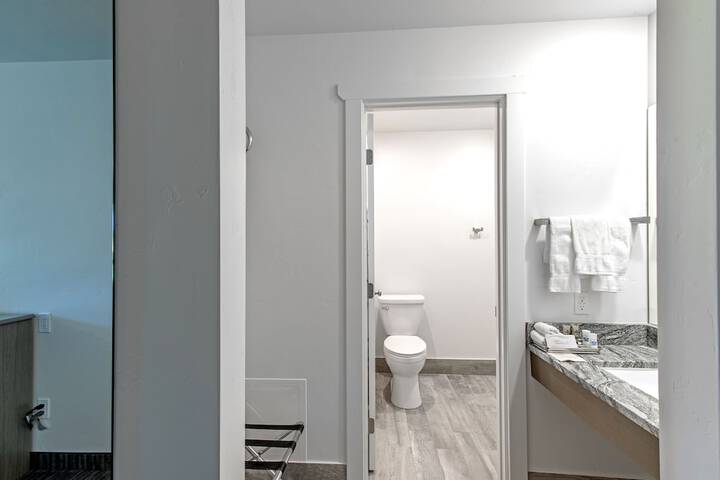 Room 45 of 109