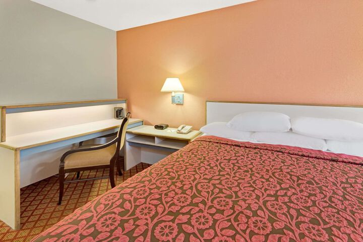 Room 16 of 20