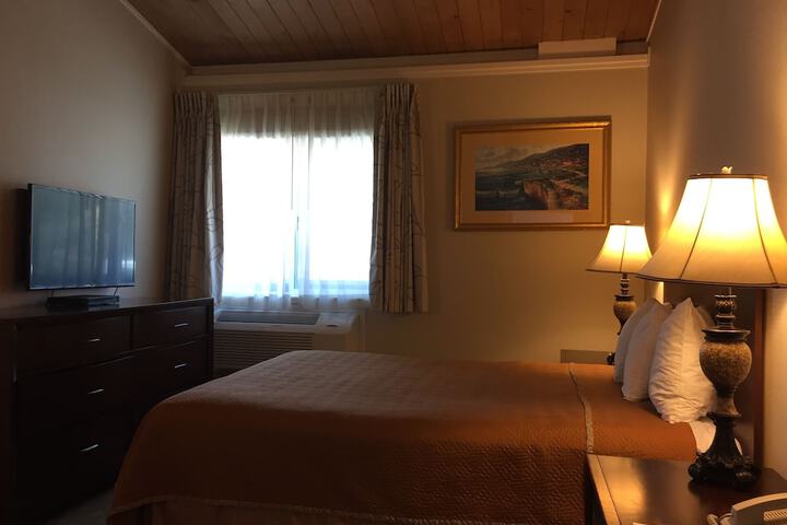 Room 32 of 62