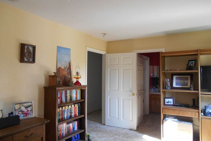Room 36 of 85