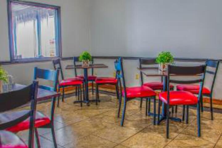 OYO Townhouse Donaldsonville - Gonzale