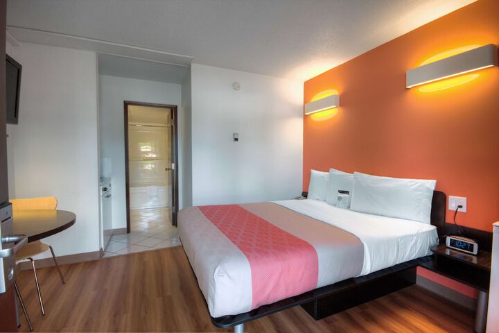 Room 19 of 52