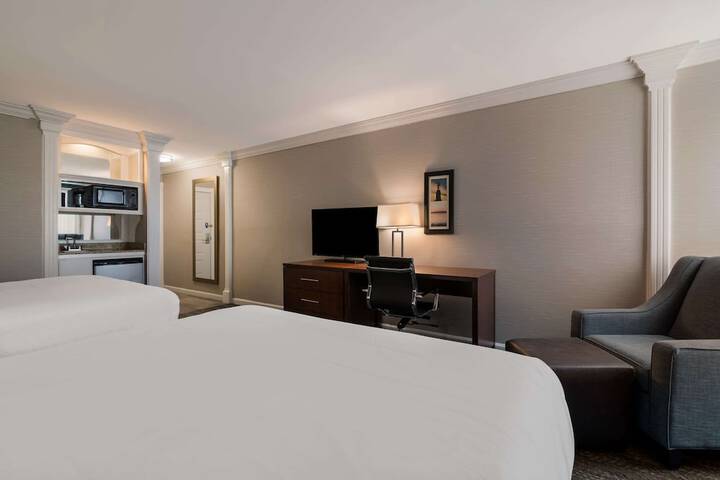 Room 36 of 65