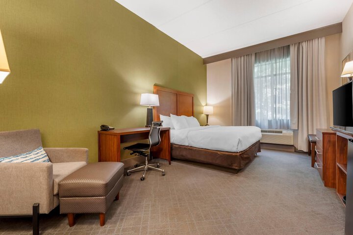 Comfort Inn & Suites LaVale - Cumberland