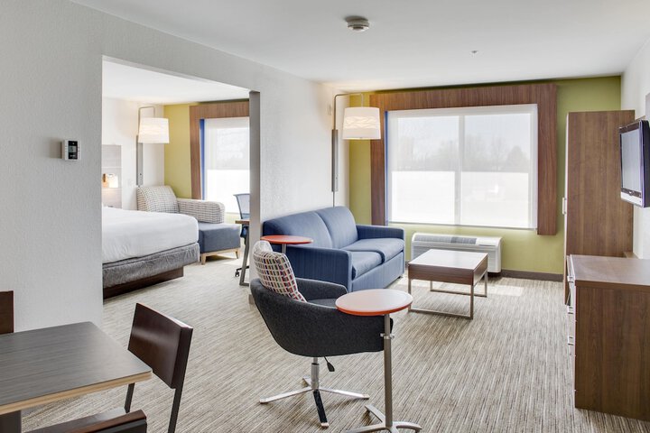 Holiday Inn Express & Suites Chickasha by IHG