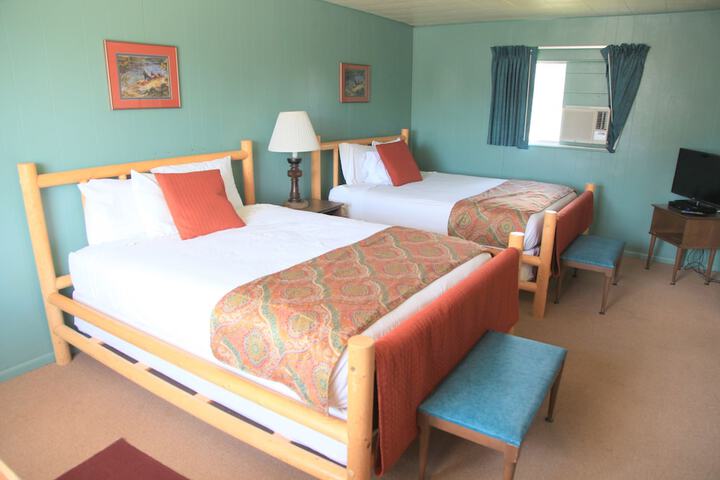 Room 9 of 38